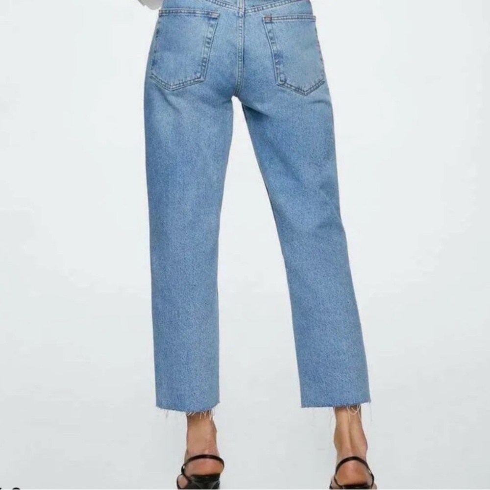 MNG Mango Havana Women’s Sz 2 Light Wash Stright Leg Cropped Ankle Raw Hem - Picture 2 of 7